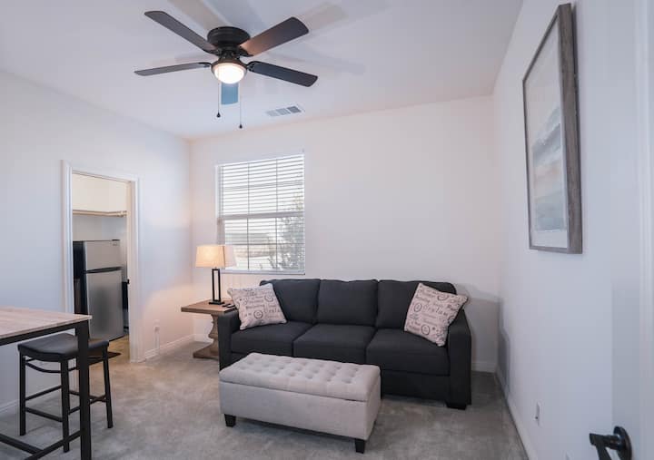 Aquamarine Suite(new) - Bakersfield, CA