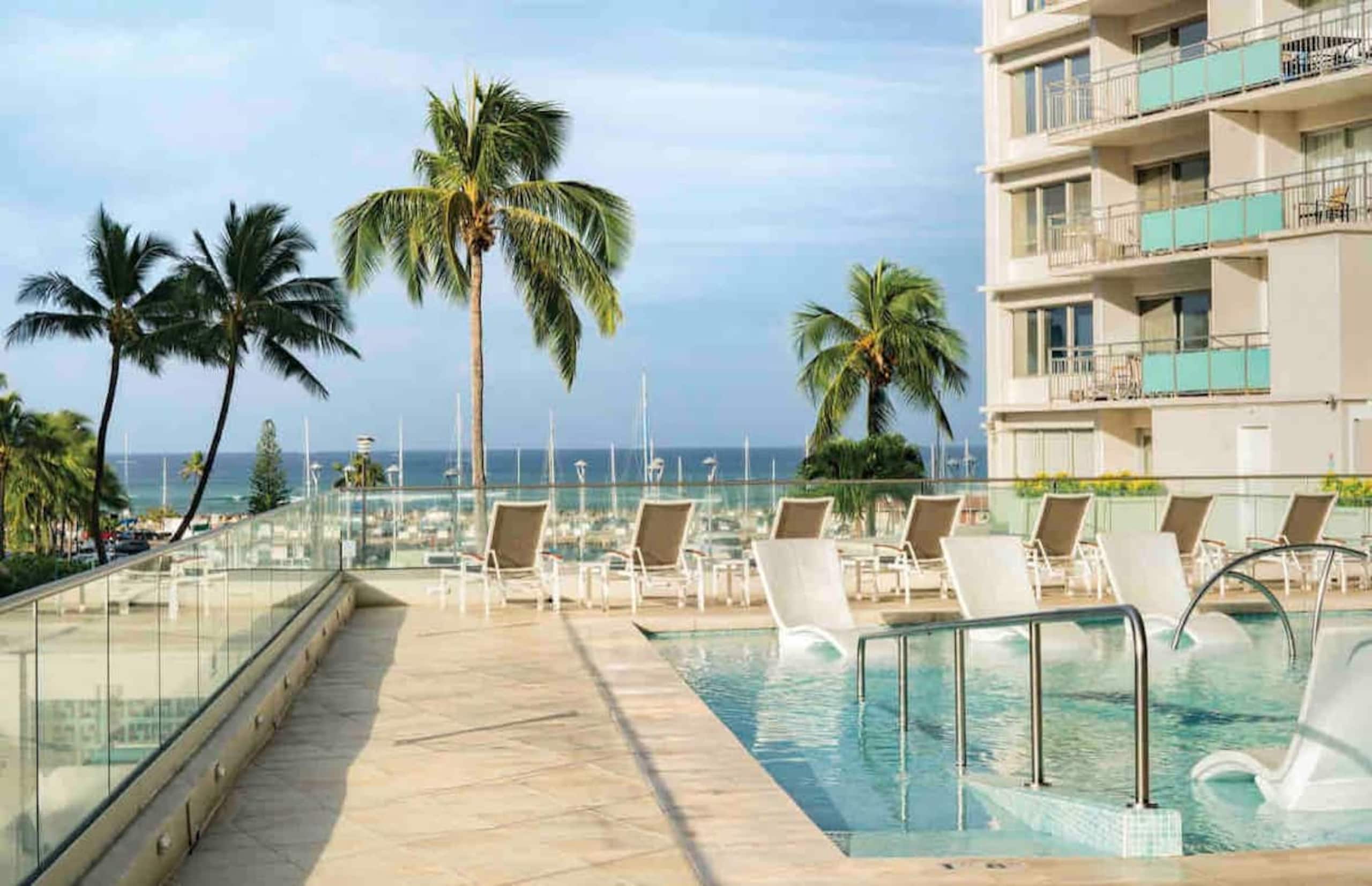 Studio Suite at Picturesque Waikiki Resort - Photo 7