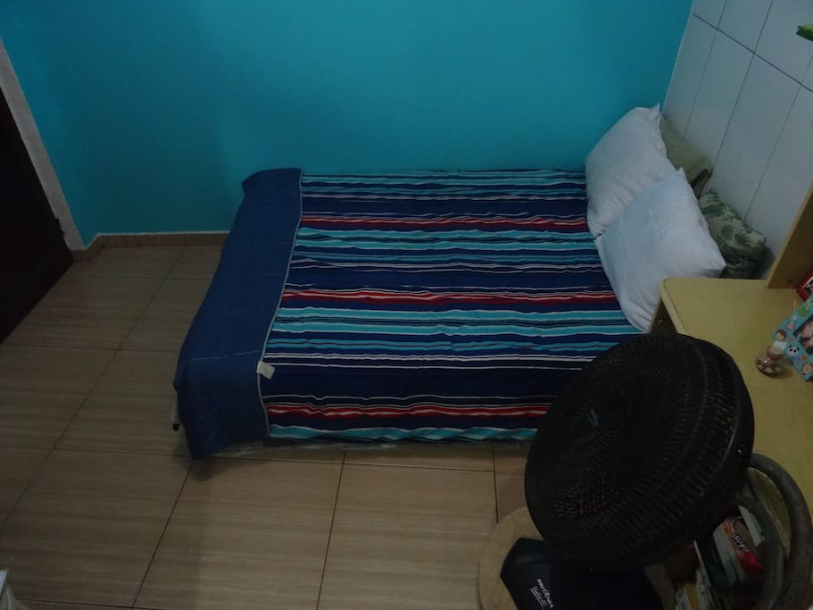Queen bed