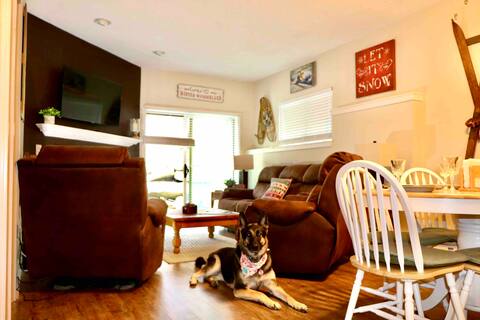Dogs Welcome! - Spa Onsite w/Pool, Hot Tub 2BD/2BA