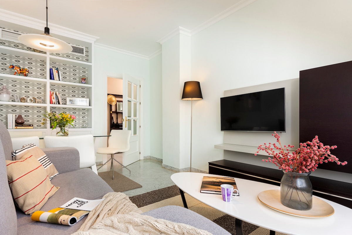 Successful Airbnb property: MODERN APARTMENT IN CENTRAL SEVILLA in San Bernardo