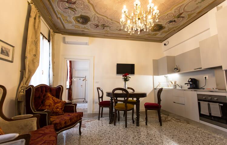 Ca’ Nal A – BIG LUXURY APARTMENT RIALTO / S.MARCO gallery image 3