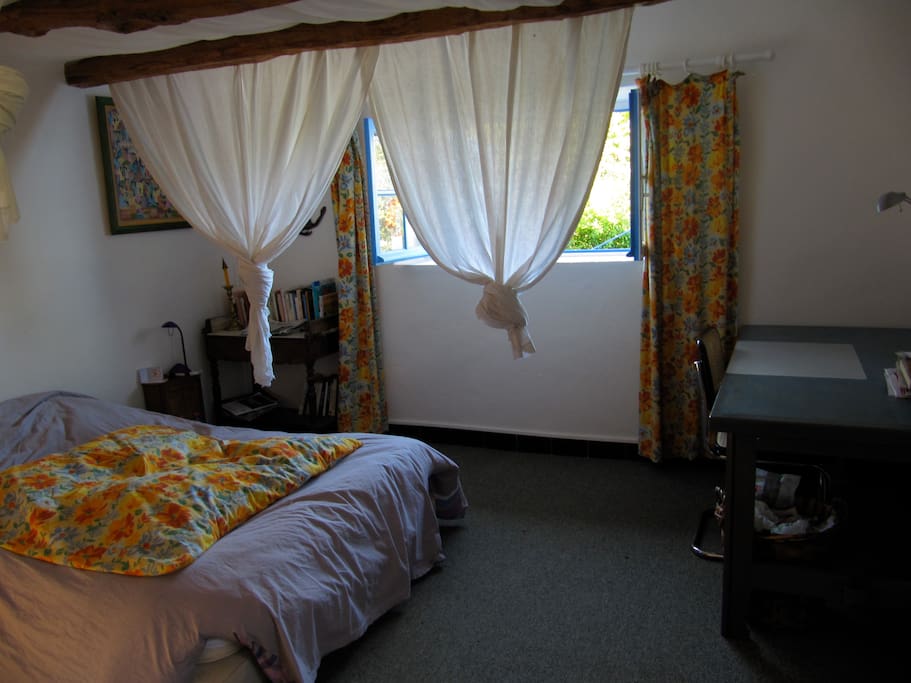 Une chambre indépendante (1) avec sdb, 26m2, ancienne bergerie