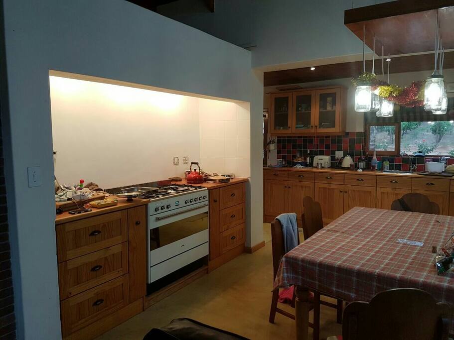 Kitchen,fully equipped.