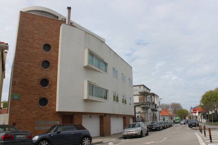 2 Bedroom Flat in the Heart of Foz do Douro