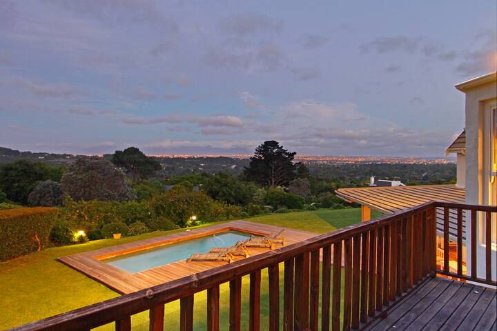 Modern Farmhouse with incredible views gallery image 5