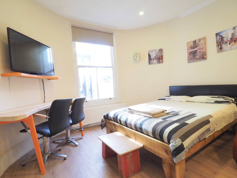 Studio-Deluxe-Ensuite with Bath-Garden View-ST4