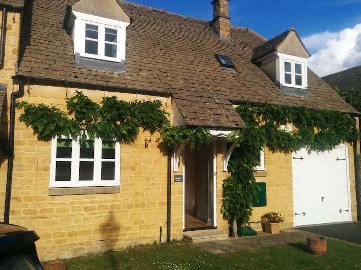 StowontheWold Holiday Rentals & Homes England, United Kingdom Airbnb