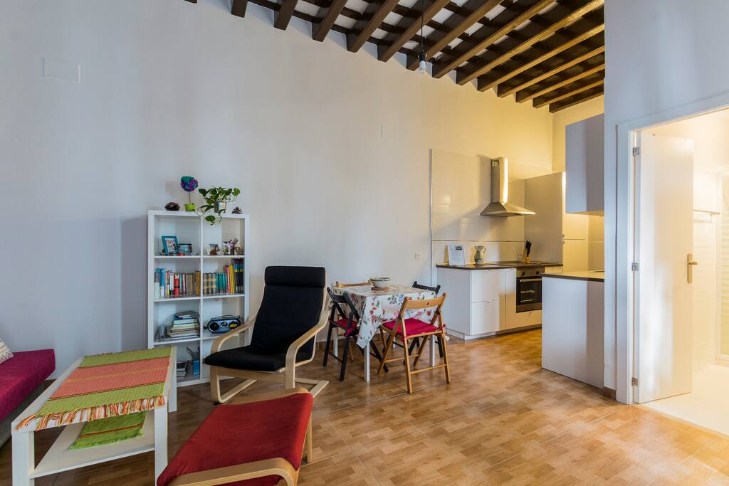 Salón-comedor y cocina. Foto AIRBNB.