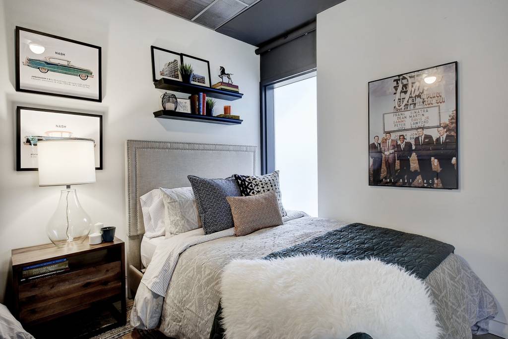 Hip Designer Loft | Walk to 6th Street & Rainey