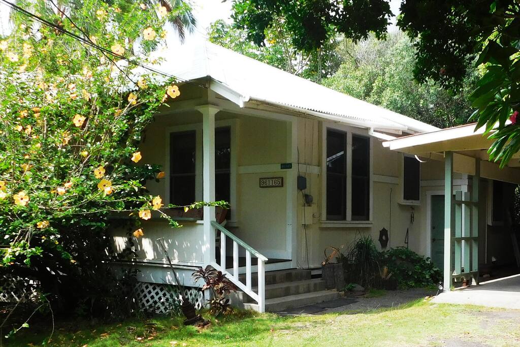 Maile, Restored Plantation House Houses for Rent in Pahala, Hawaii