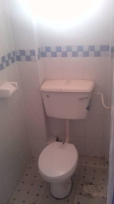 GUEST TOILET AND SHOWER