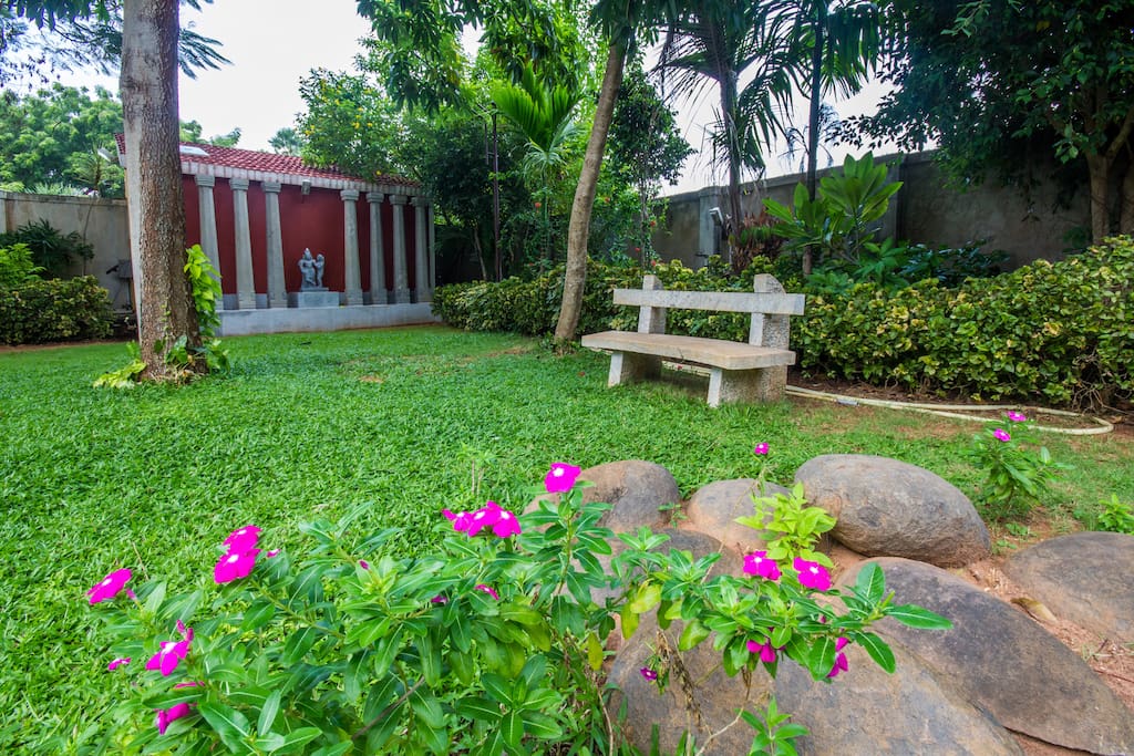 The surroundings in itself has a meditative vibe ... an ambience that can bring peace to the body and mind