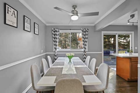 Gorgeous Glen Ellyn Gem