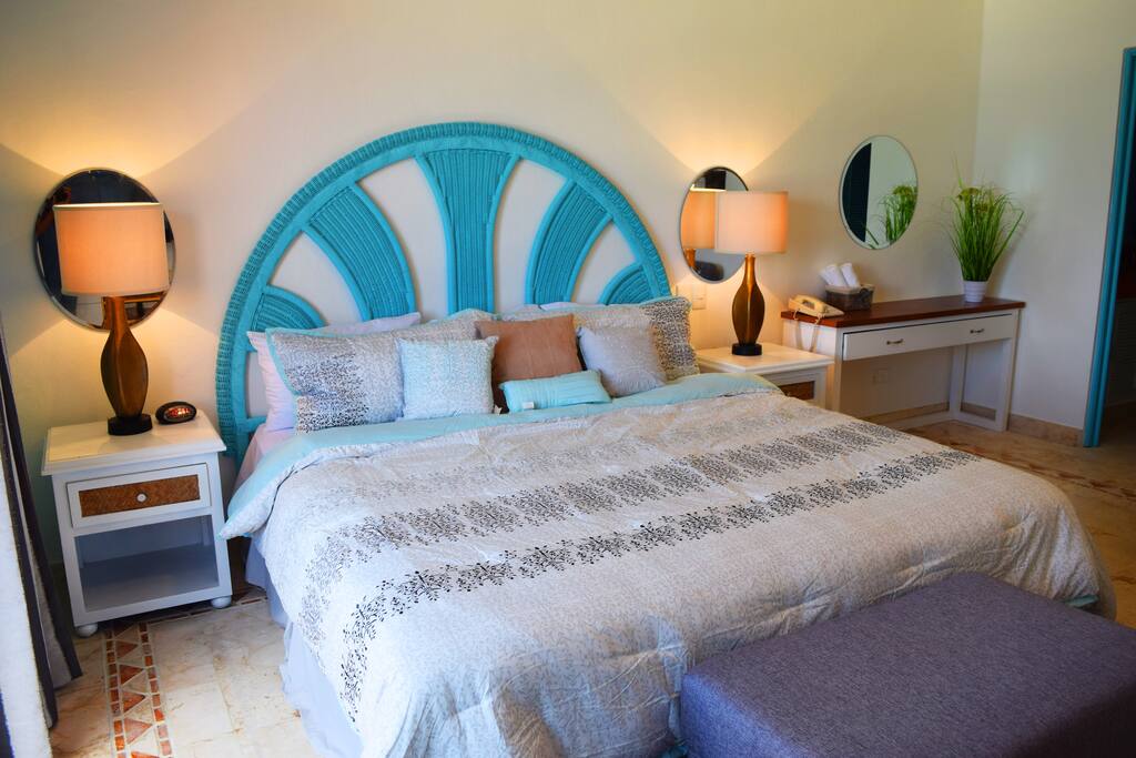 Master room with a super confortable bed