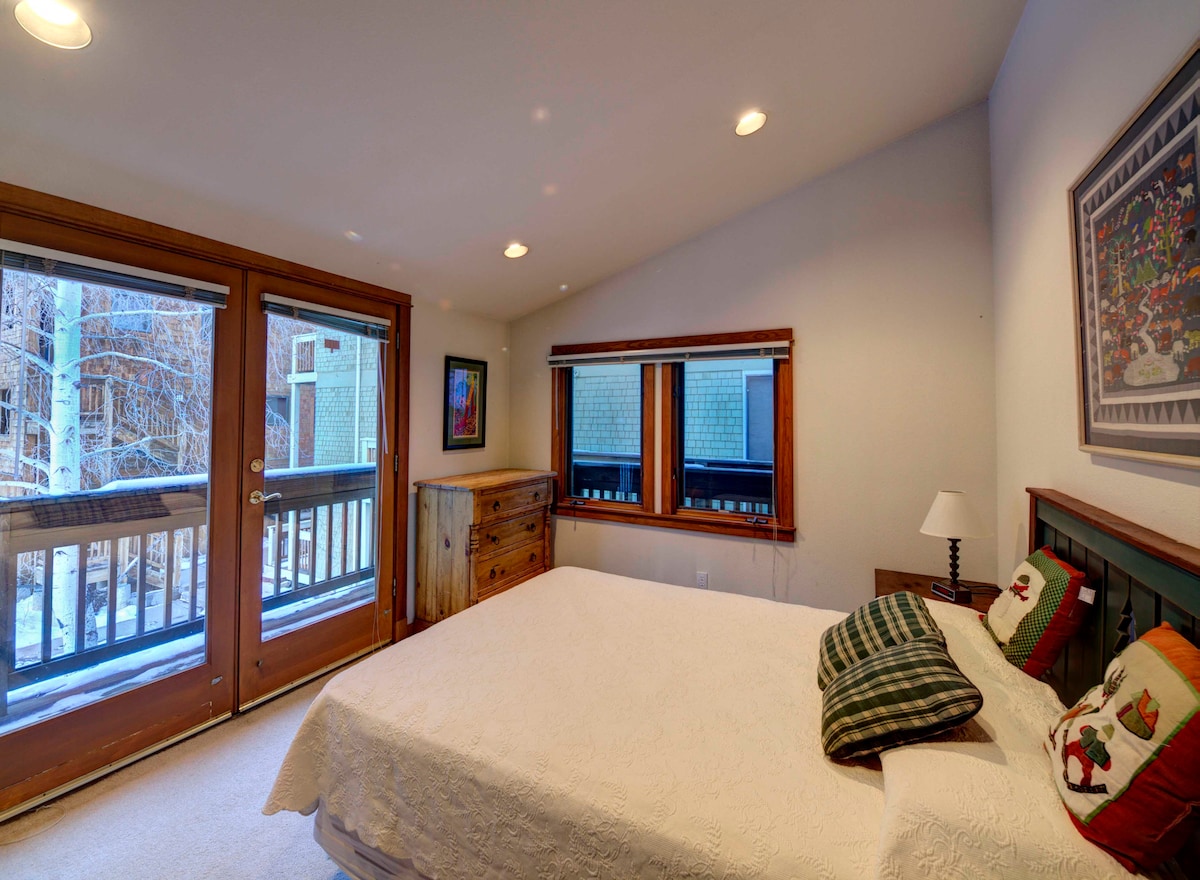 Bridal Veil Falls Vacation Rentals Homes Colorado United States Airbnb