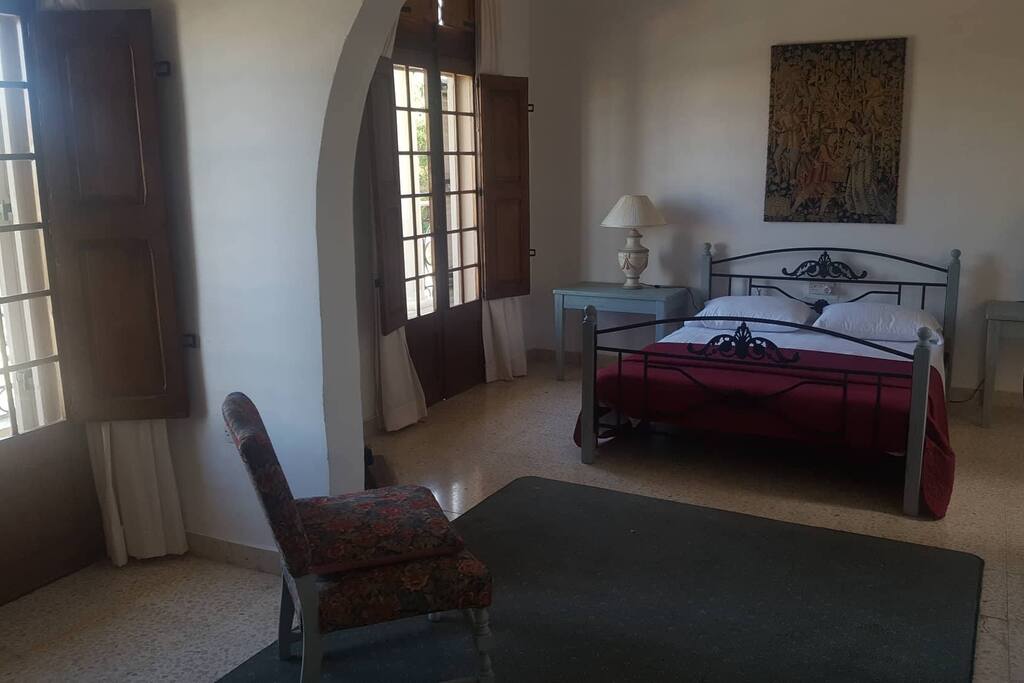 Main Double Room Bedroom