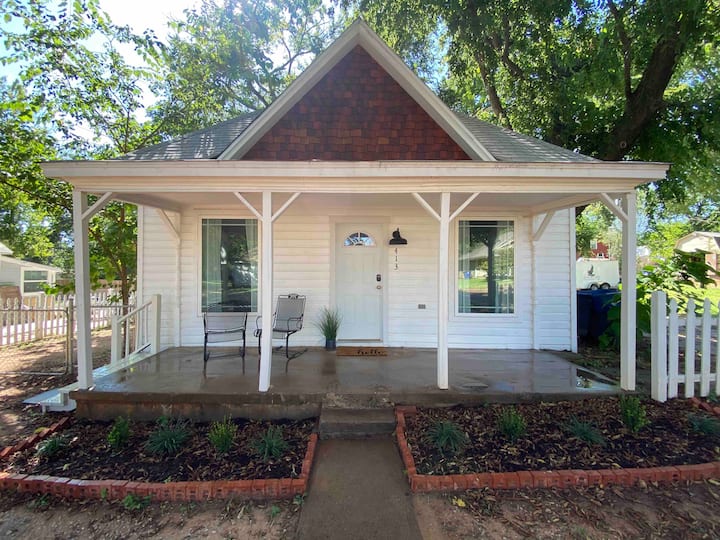 Guthrie Cottage Rentals Cottages and More Airbnb