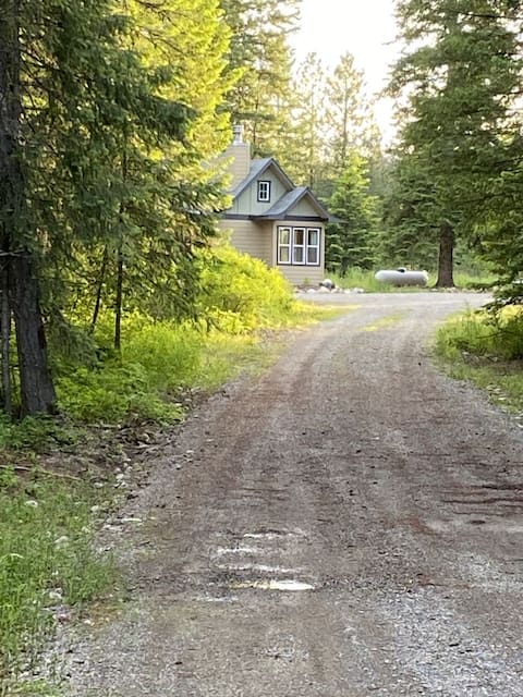 Cottage 5 min from Silverwood, Cda/Sandpoint