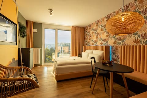 Top Airbnb: Copacabana Apartment | RIOCA MUNICH POSTO 3 in Obersendling