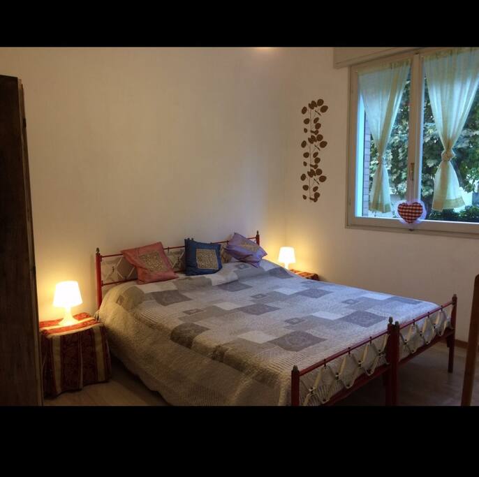 Camera 2 : letto matrimoniale