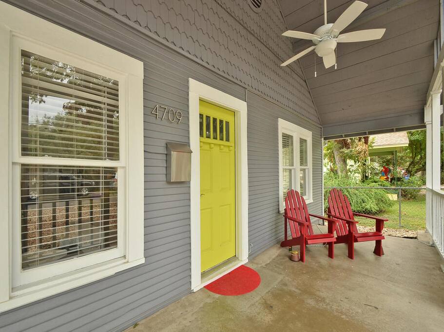 Front porch - great for people watching!