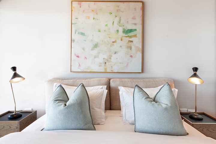 chumba cha kulala cha tatu chenye mwonekano wa bahari na roshani