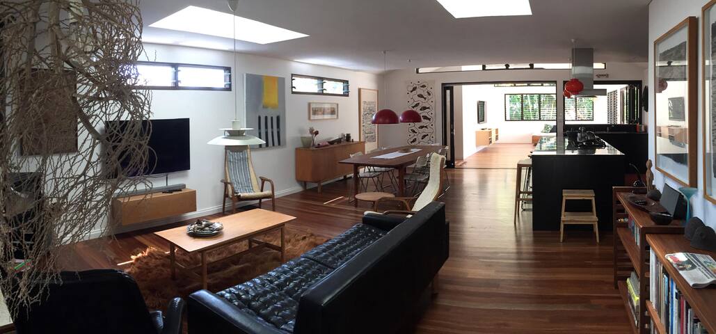 charming luxury beach cottage for 6 gallery image 3