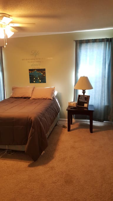 Guest bedroom