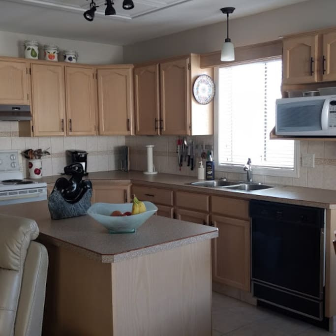 Use the full kitchen to cook.