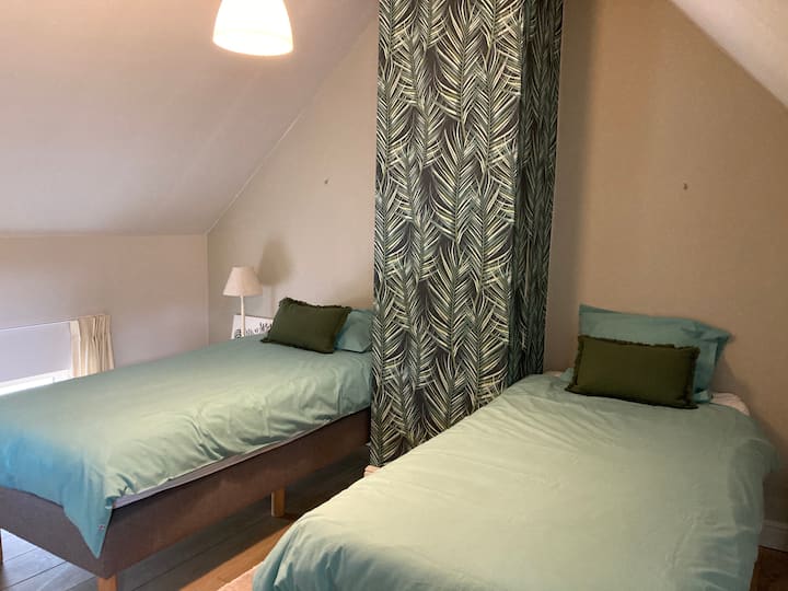 De Groene Kamer / The Green Bedroom

