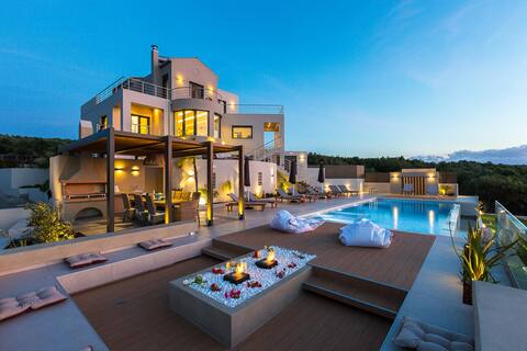 Veggera Villa Chania, Private Heated Pool, Seaview