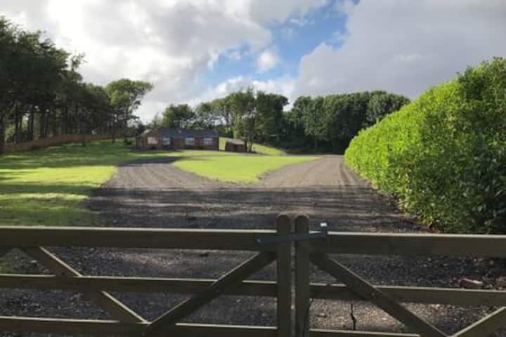 Home in Formby · ★4.82 · 3 bedrooms · 3 beds · 1 bath
