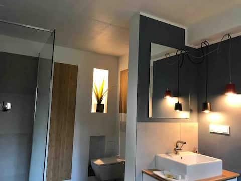 Popular Airbnb listing: Charming quiet new new apartment in northeast in Wiesbaden
