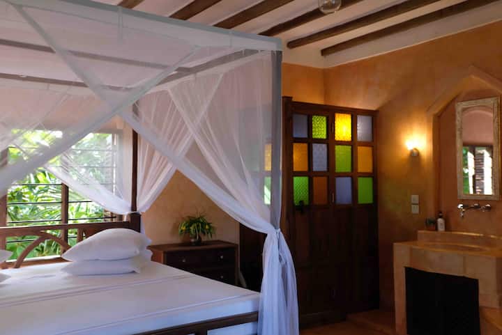 Mwendawima Villa - Beach house with private chef