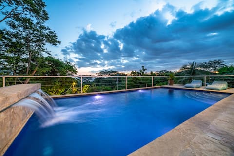 Oceanview Villa - Sunsets, Beaches &  Restaurants