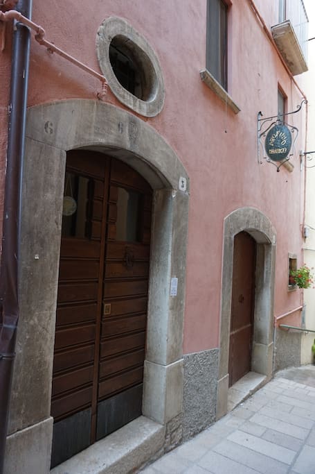 esterno PROFUMO D'ANTICO