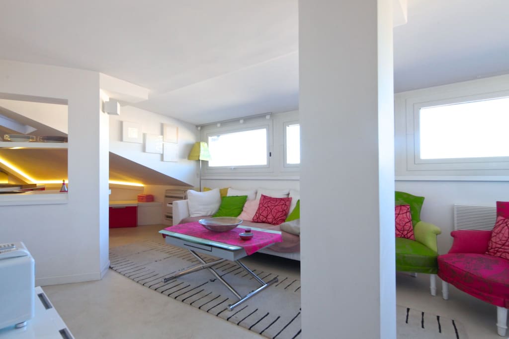 entrance and living area