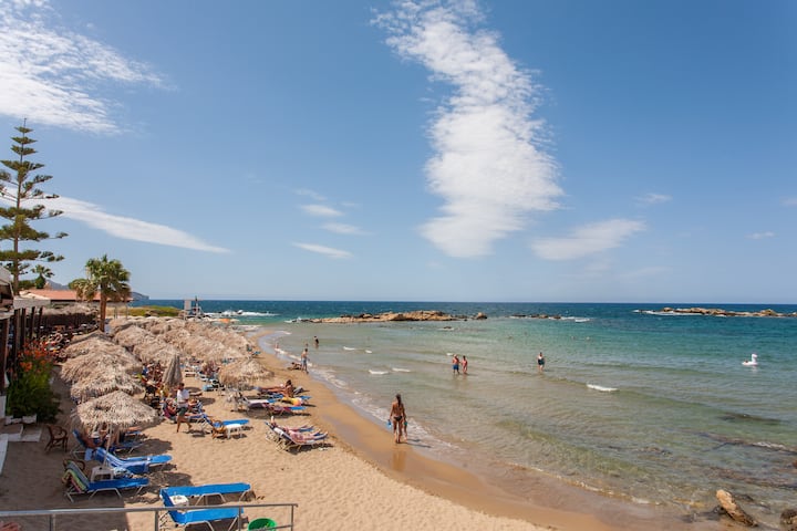 Lily Of Crete 2 - Seaview & Beachfront Apartments - Grèce