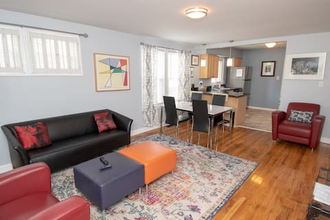 Darling 2 bed, huge bathroom in Ferndale. WIFI, AC