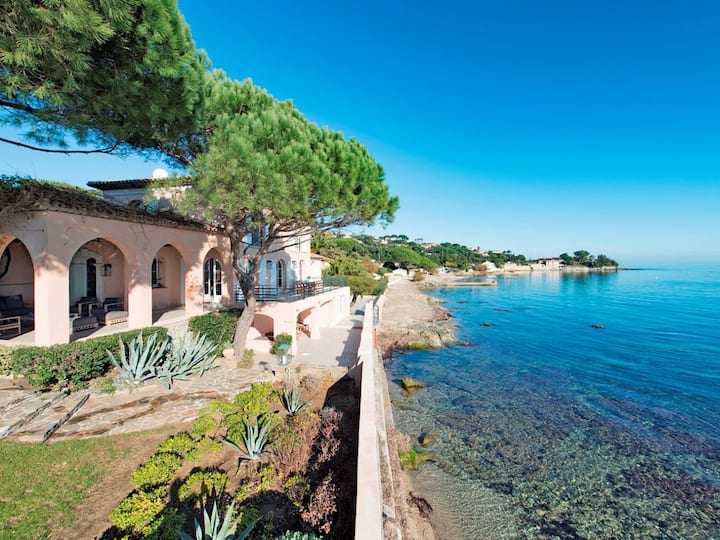 Waterfront Luxury Property - Plage de Pampelonne