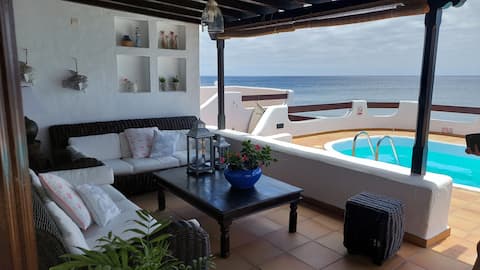 Villa Ella, two steps from the sea