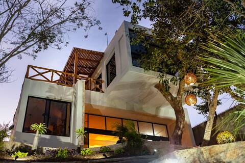 Luxury Villa Bacalar with Private Pier in Laguna