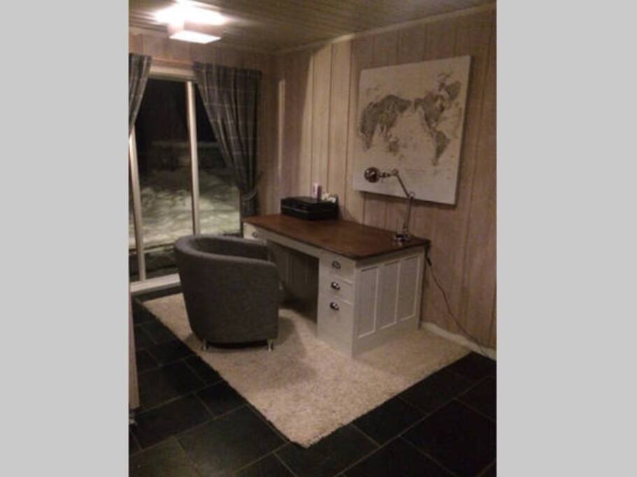 Skrivebord/kontor