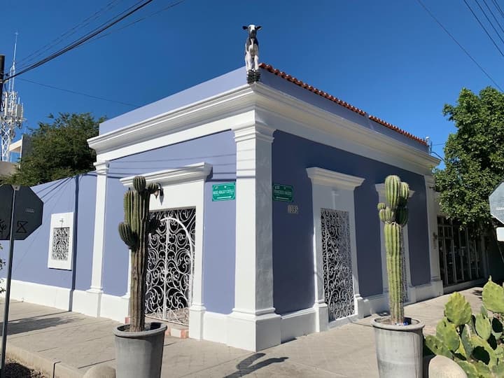 Best location La Paz! Historic home and casita Houses for Rent in La