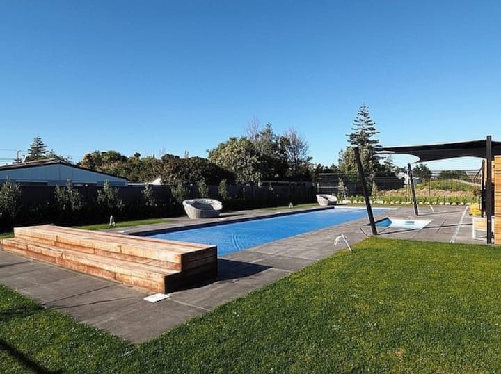 At Malas Martinborough Pinot Grove Houses for Rent in Martinborough, Wellington, New Zealand