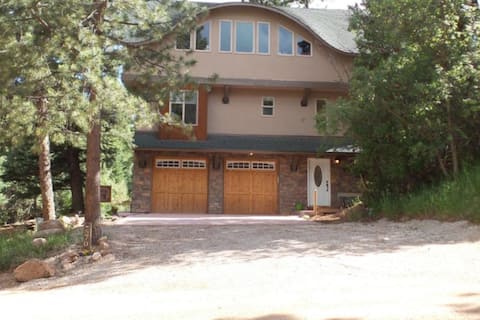 ★Comfortable Nature Retreat★ Trails, Lake & Dining