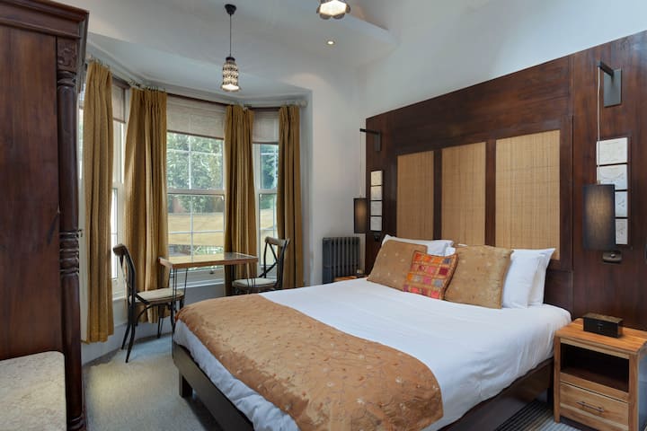 غرفة النوم 1