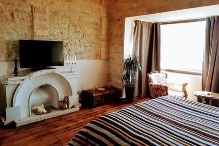 Stylish Apartment near Central Bus Station