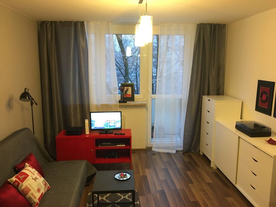 Część dzienna - sofa i telewizor